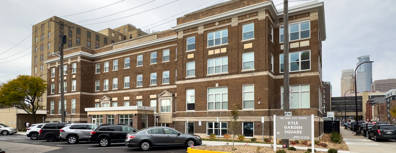 Kyle Garden Square Grand Opening